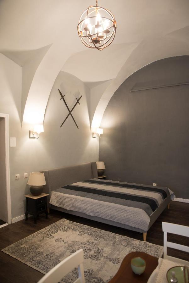 Ultra Central Medieval Apartment Клуж-Напока Экстерьер фото
